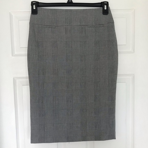 H&M Dresses & Skirts - H&M Pencil Skirt H&M Dresses & Skirts - H&M Pencil Skirt